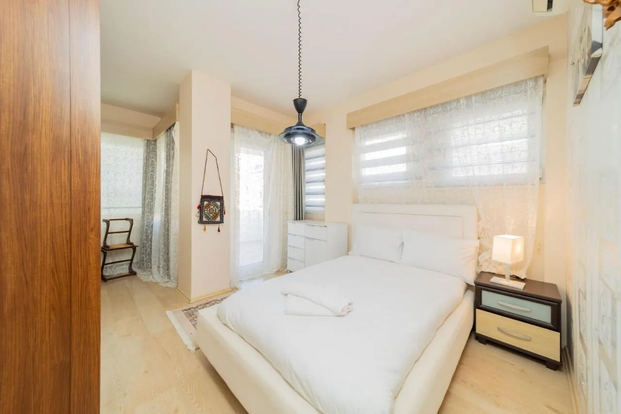 Central Flat With Balcony 3 Min To Konyaalti Beach Antalya Apartment