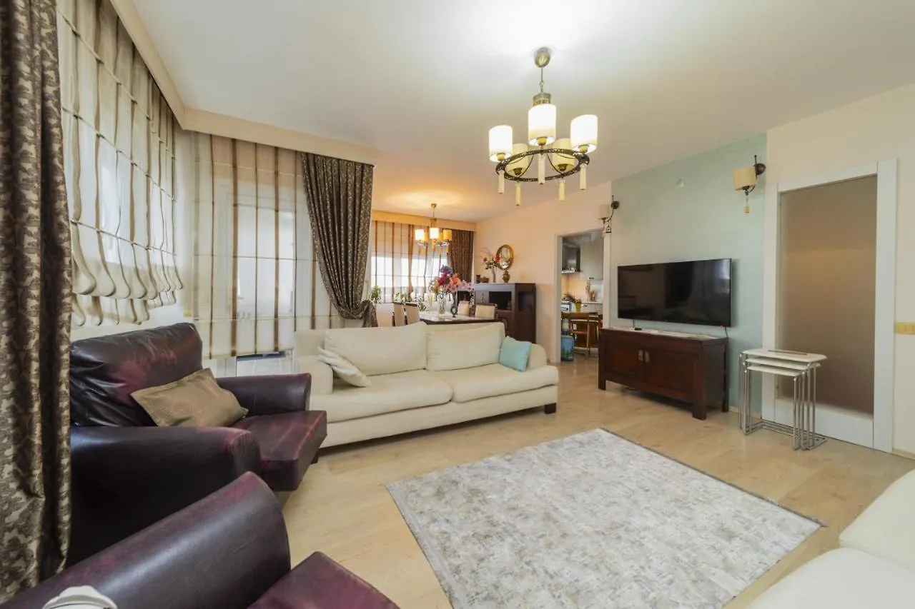 Central Flat With Balcony 3 Min To Konyaalti Beach Antalya Turkey